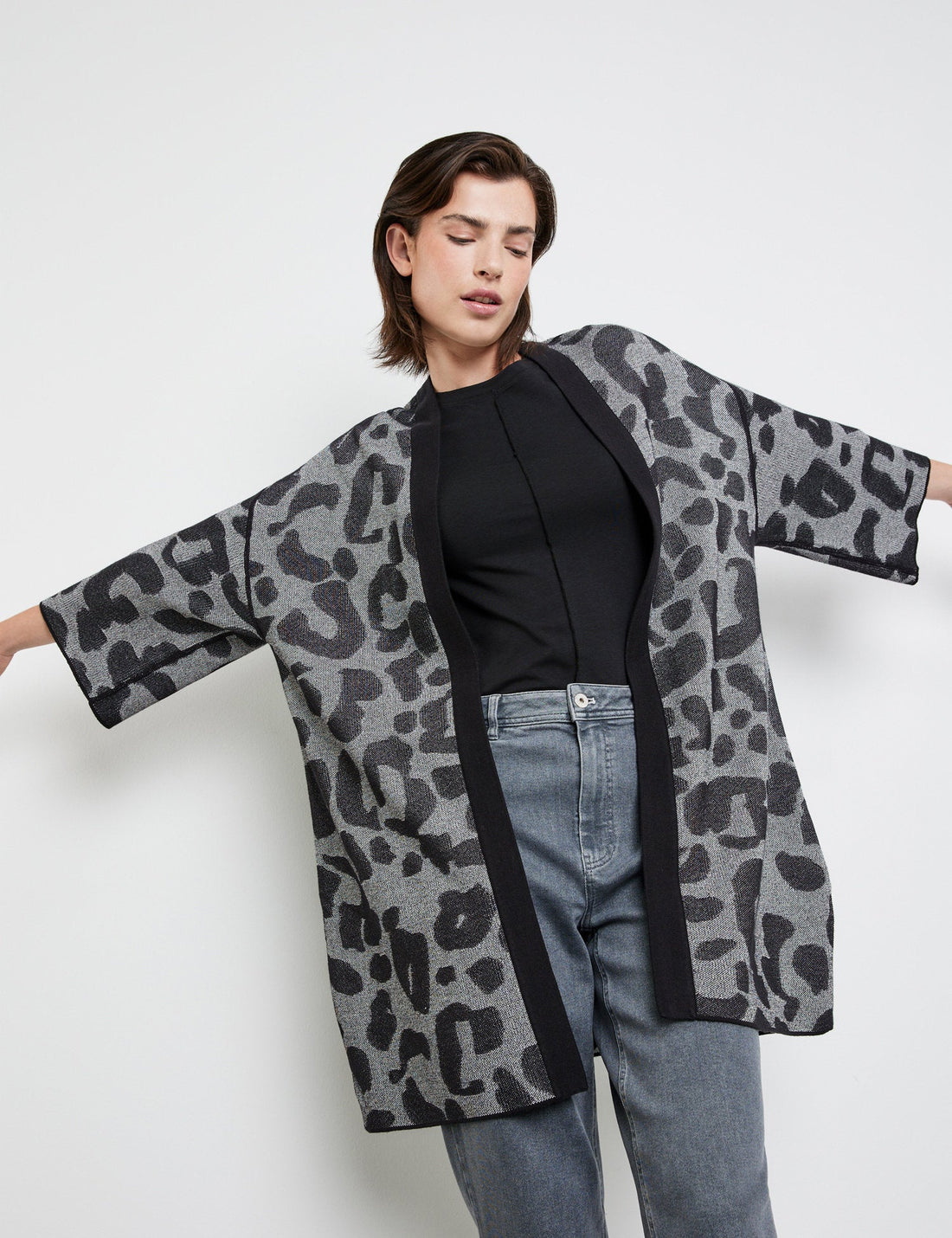 Reversible Long Cardigan_432405-15305_2202_01