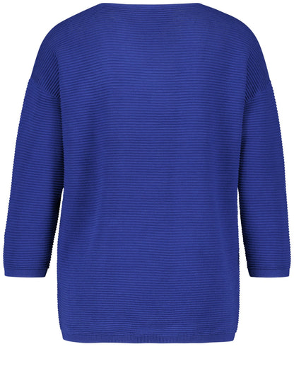 Middle Blue Pullover 3/4-Sleeve Roundneck