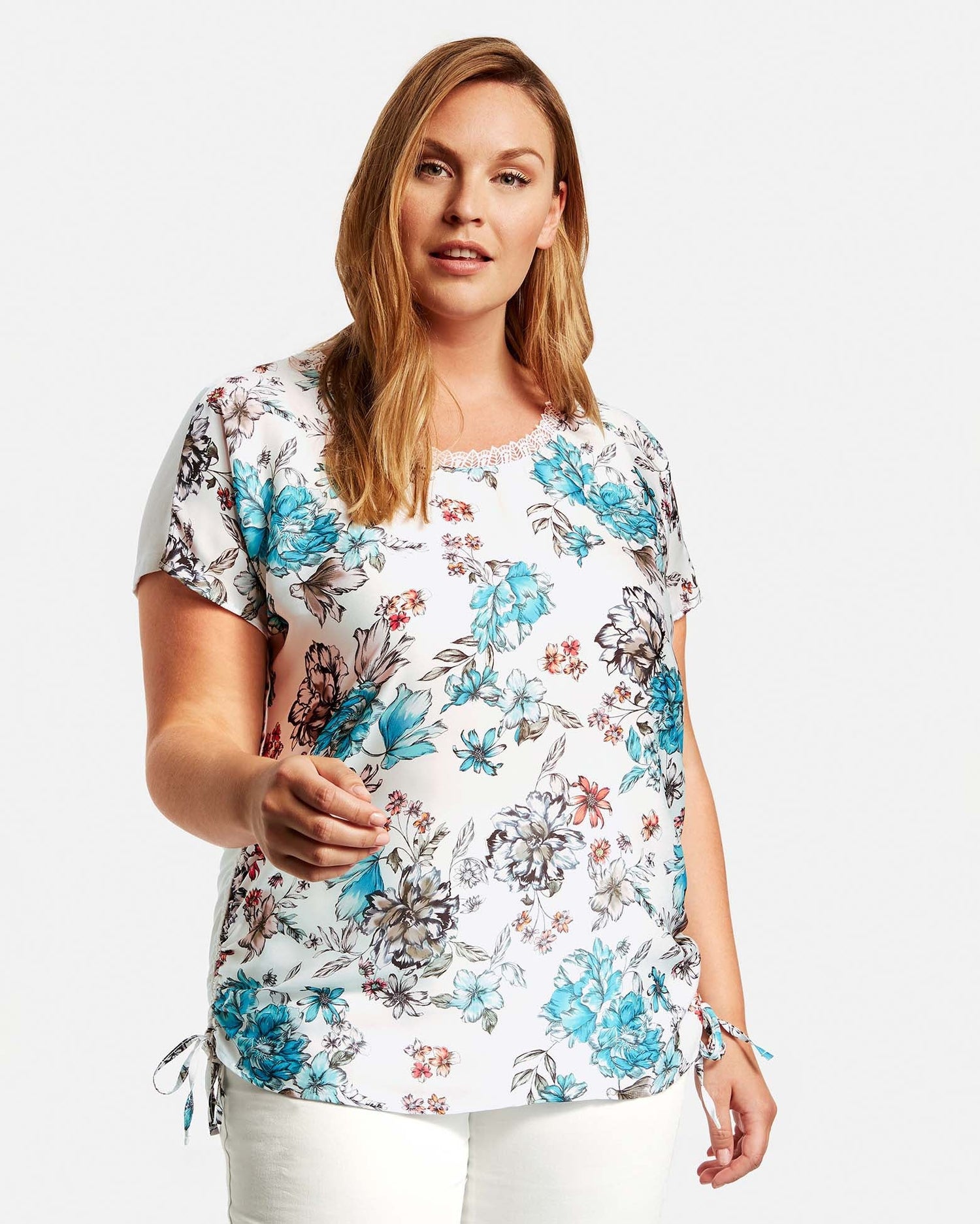 White T-Shirt Short-Sleeve Roundneck