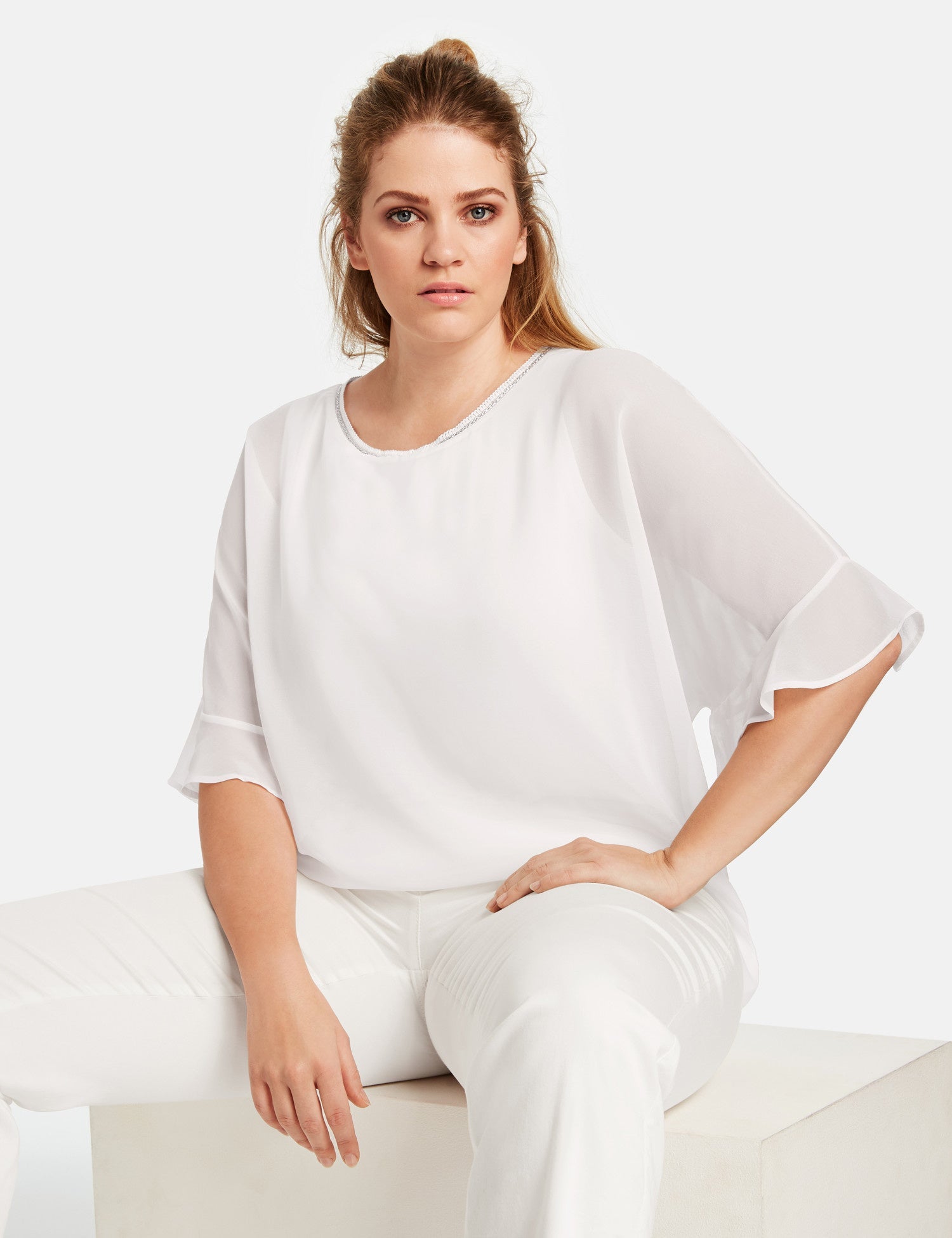 White T-Shirt Short-Sleeve Roundneck