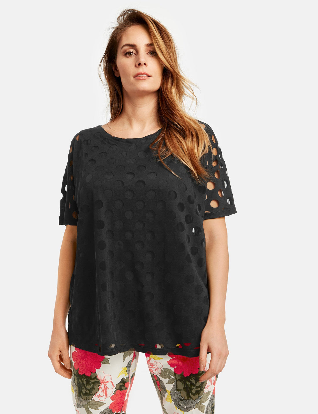 Black T-Shirt Short-Sleeve Roundneck