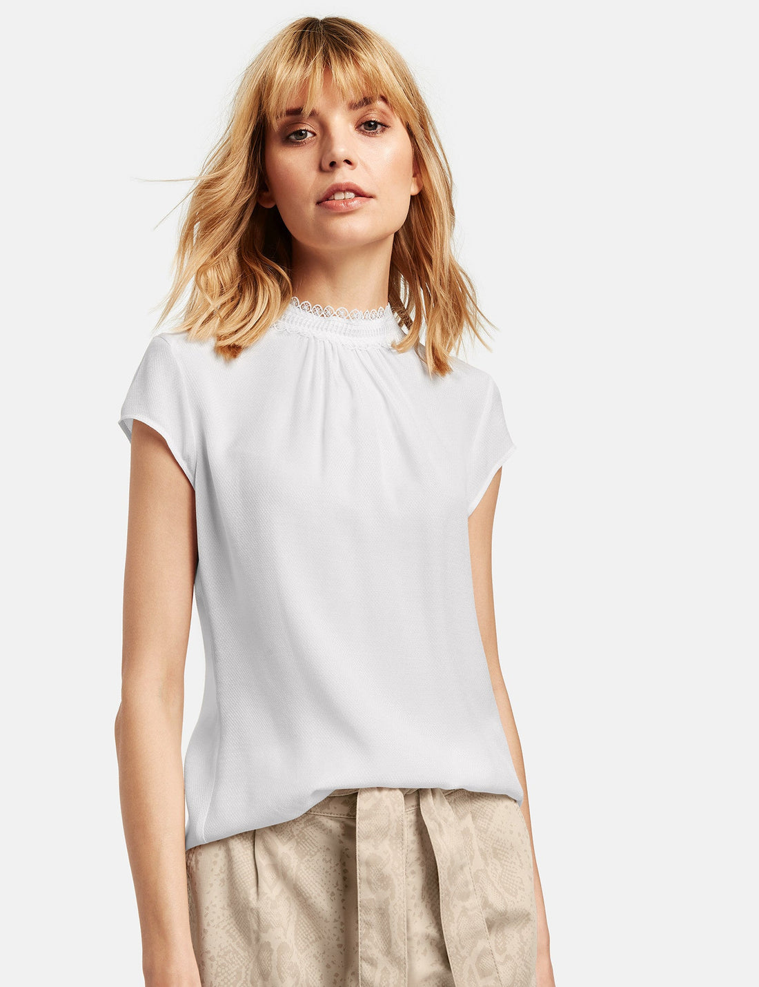 White Blouse Short-Sleeve