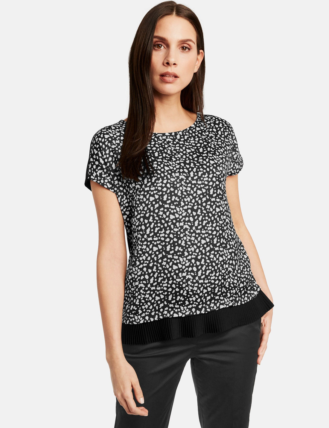 Black T-Shirt Short-Sleeve Roundneck