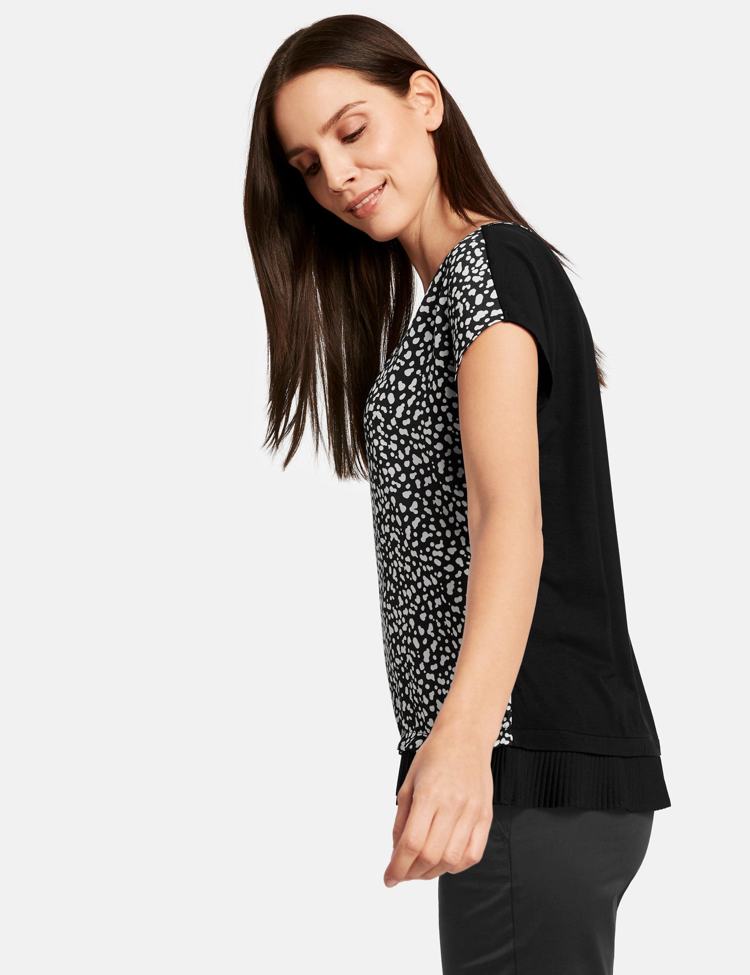 Black T-Shirt Short-Sleeve Roundneck