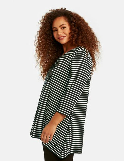 Black T-Shirt 3/4-Sleeve Roundneck