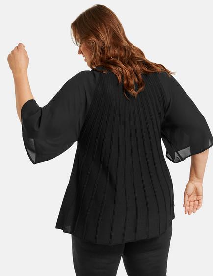 Black Pullover 3/4-Sleeve Roundneck