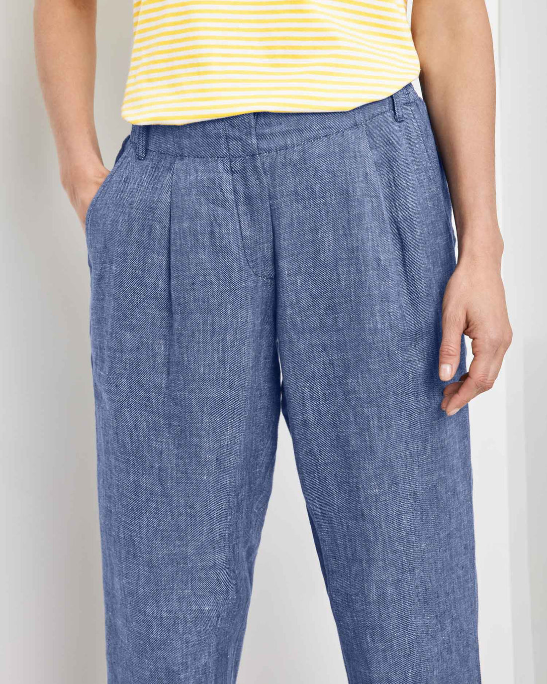 Middle Blue Trouser