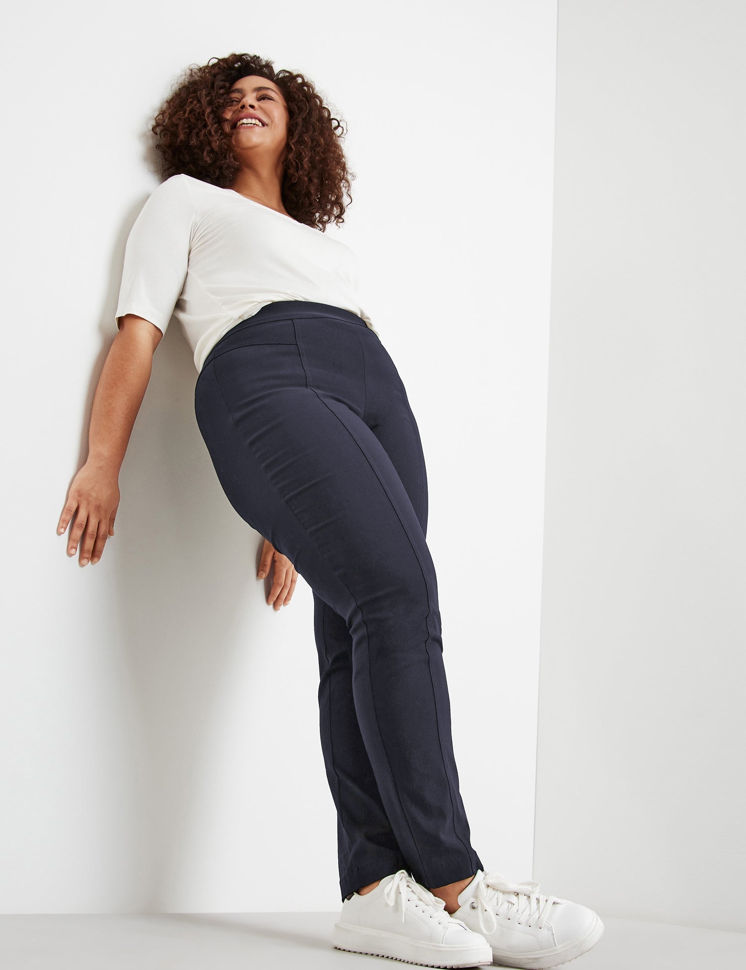 Dark Blue Slim Fit Pants Lucy