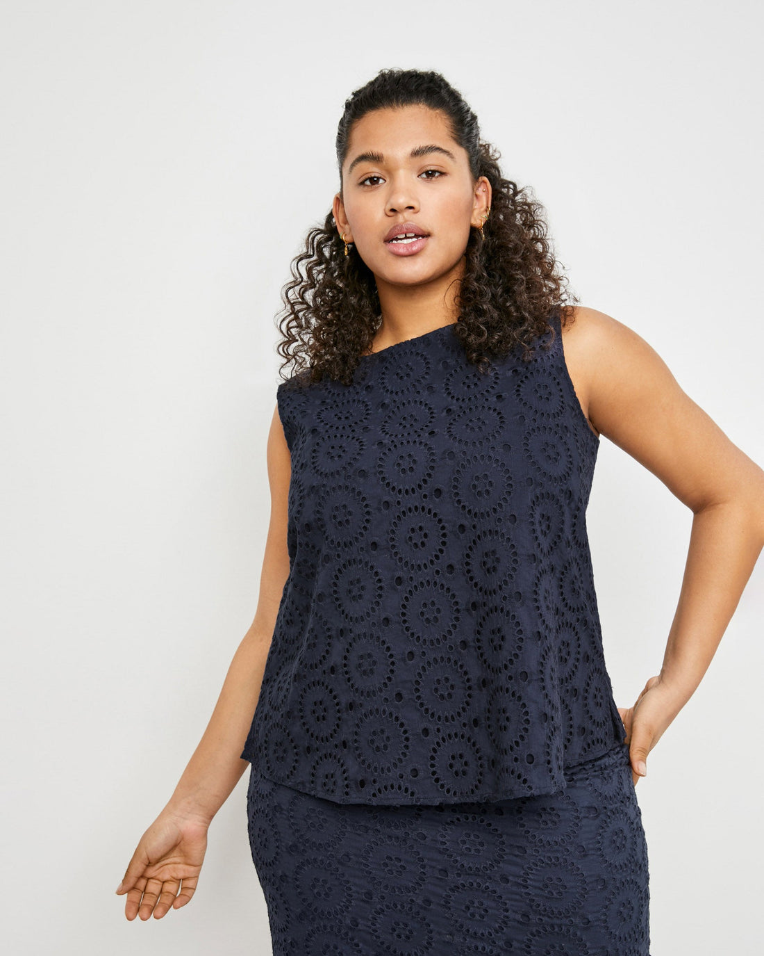 Dark Blue Blouse Without Sleeve