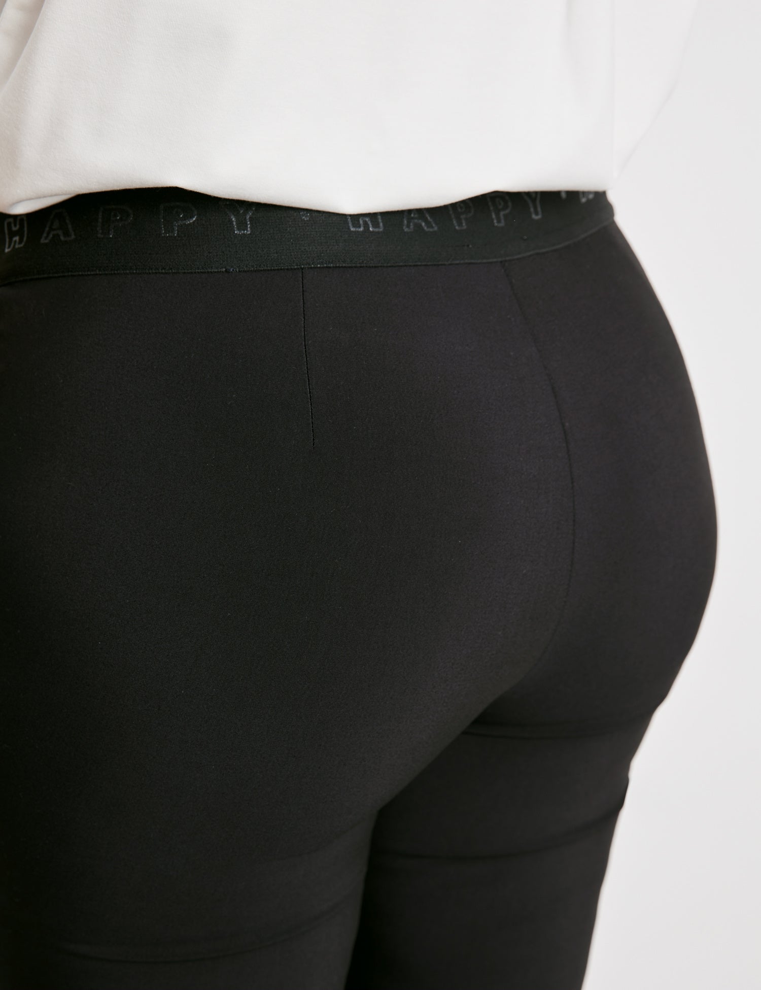 Black 7/8 Pants With Comfortable Legs Mia