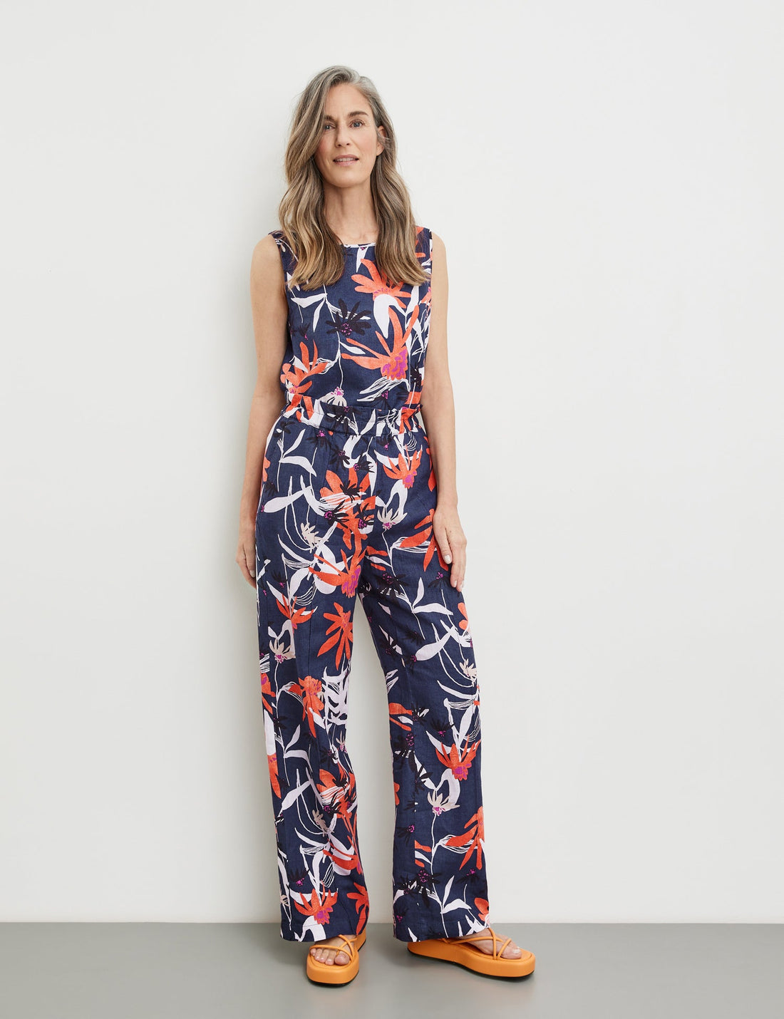 Patterned Linen Trousers With A Wide Leg