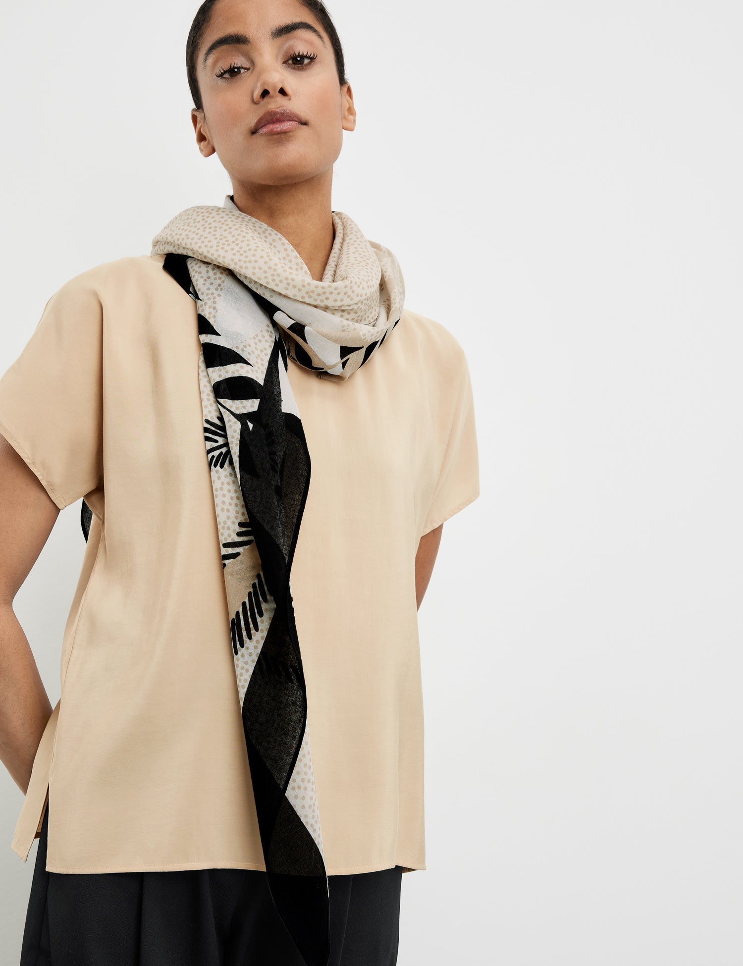 Scarf With A Floral Print