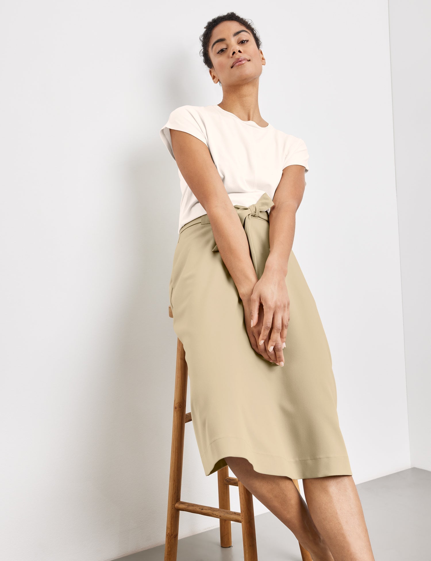 Short Sleeve Top With Fine Knit Details