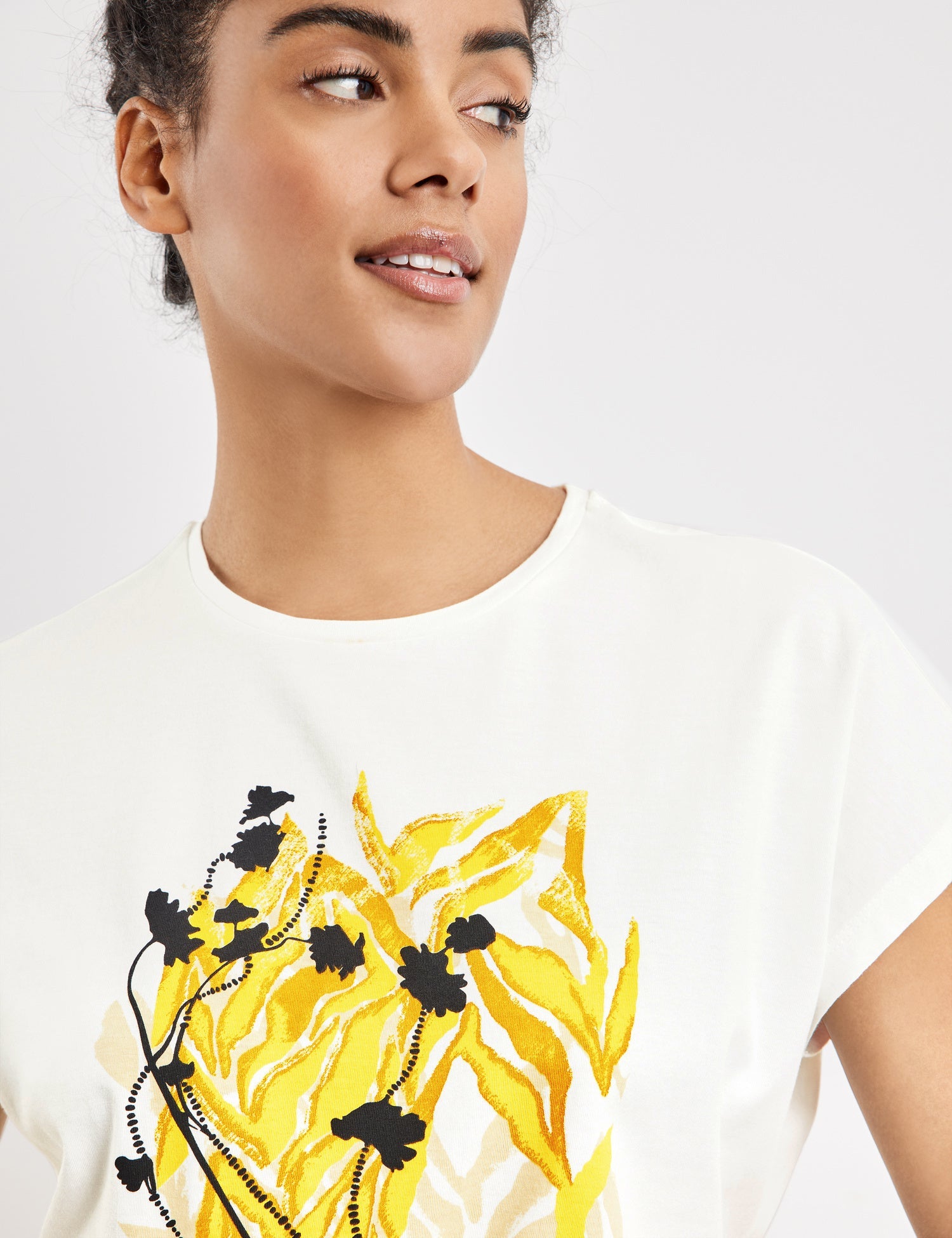 T-Shirt With A Front Print