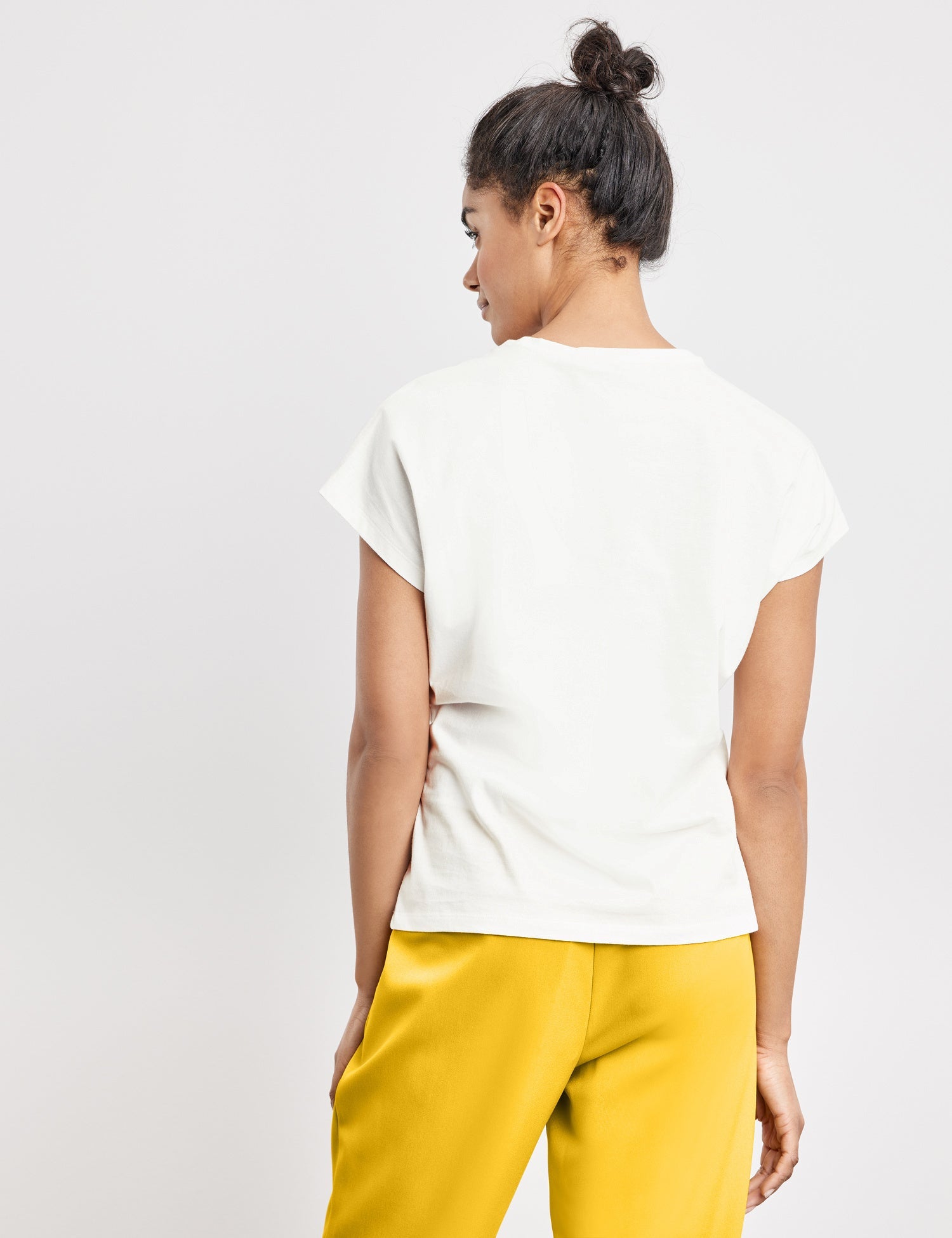 T-Shirt With A Front Print